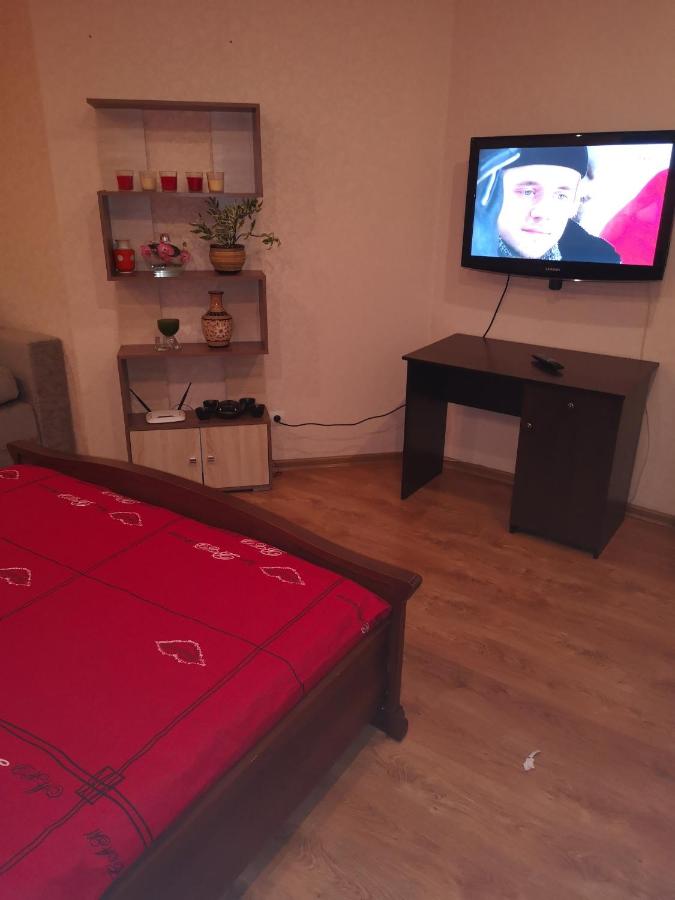 Курск: Apartament on Karla Libknekhta Street