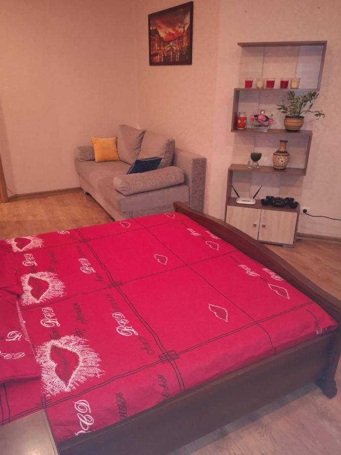 Курск: Apartament on Karla Libknekhta Street