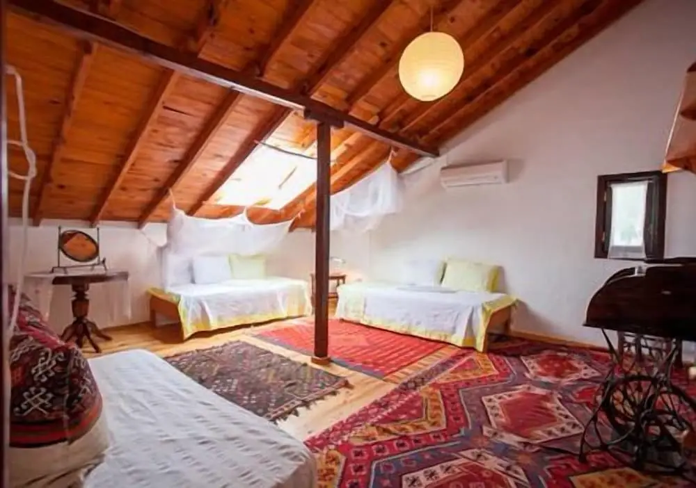 Калкан: Turk Evi