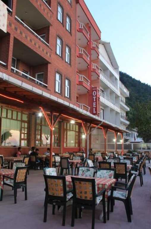 Тюркели: Yavuzlar Otel