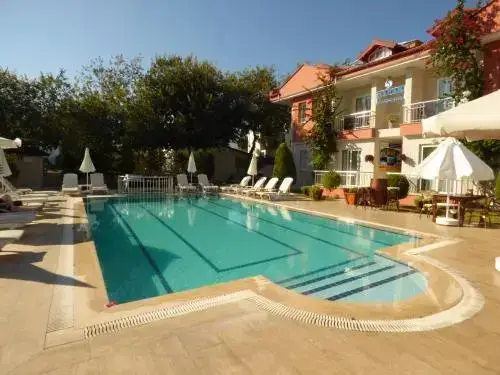 Дальян: Safak Apart & Hotel