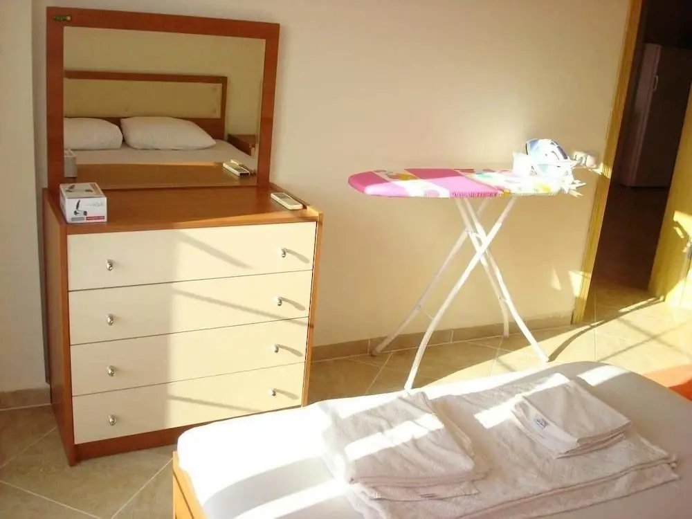 Дидим: Triton Apartments