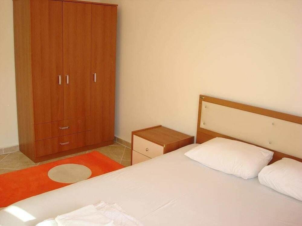 Дидим: Triton Apartments