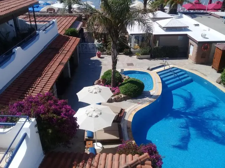 Битез: Yali Han Hotel