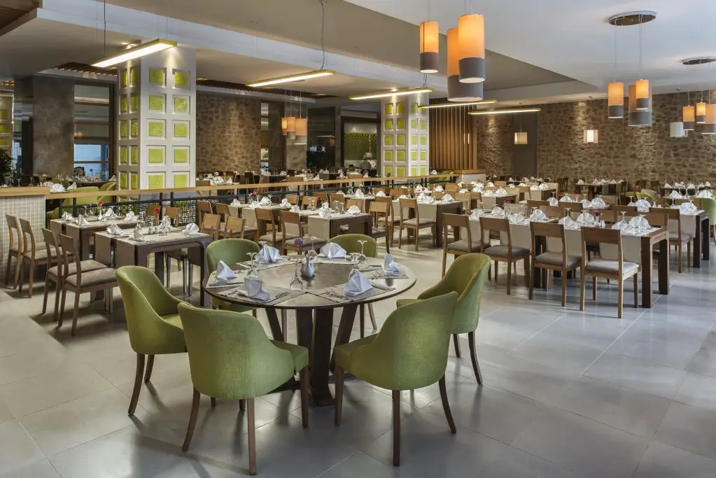 Aska Lara Resort & Spa Hotel — фото 1