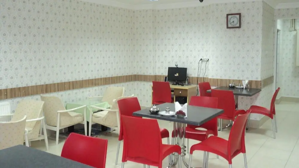 Yavuz Hotel — фото 1