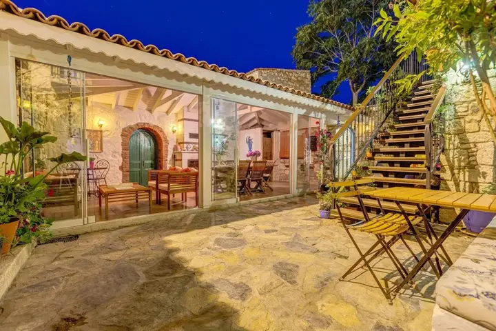 Чешме: Alacati Eski Ev Hotel