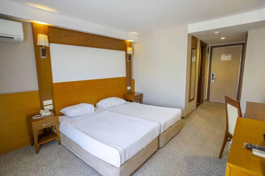 Аланья: M.C Beach Park Resort Hotel - All Inclusive