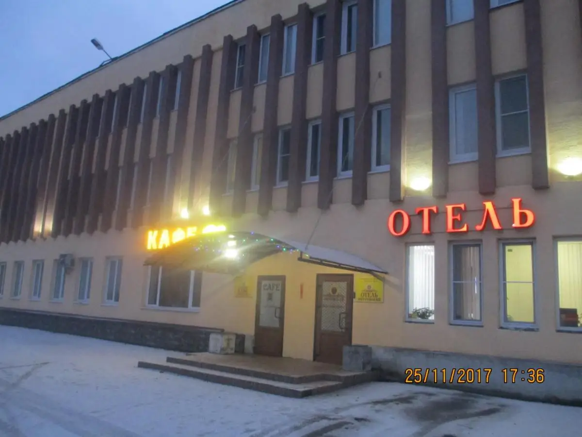 Лодейное Поле: Отель Петровский
