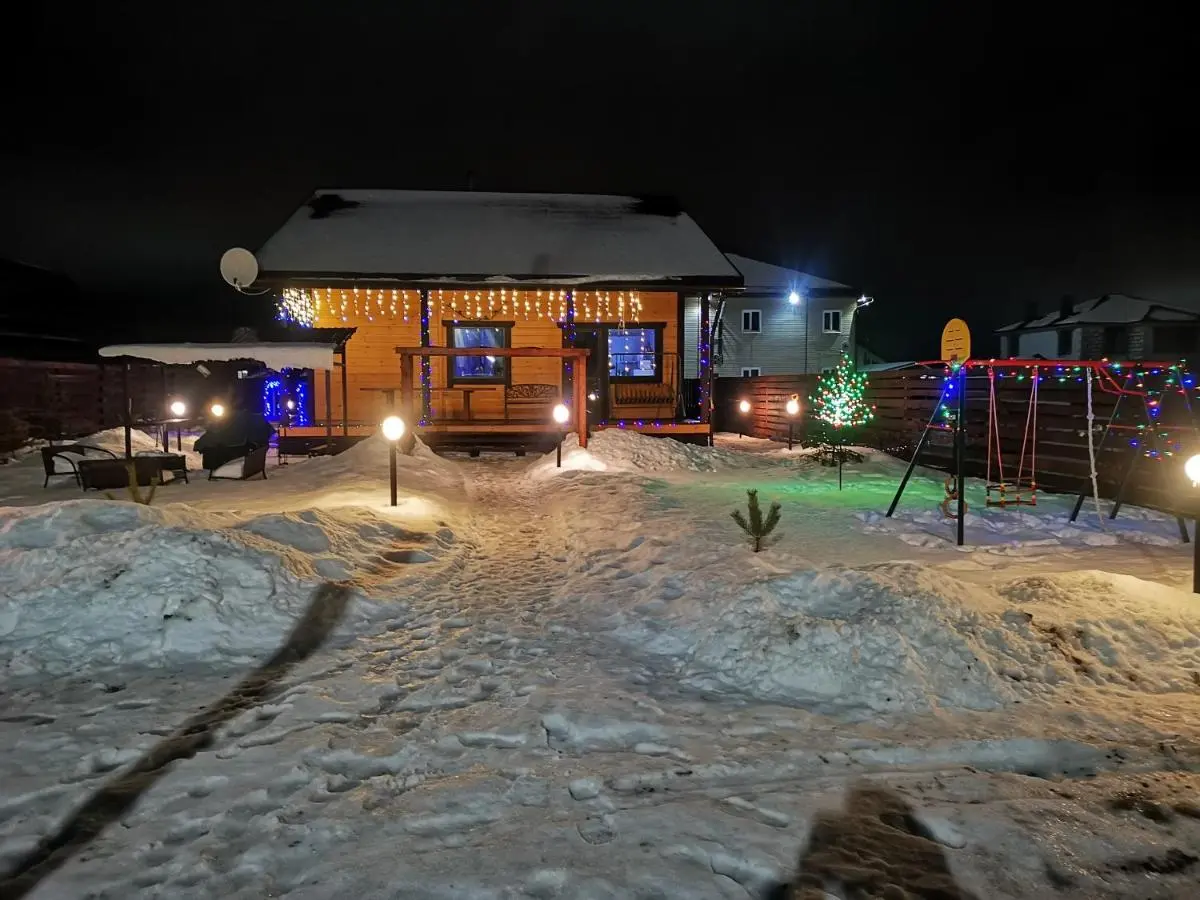 Yeksolovo: Коттедж "Веселый апельсин"