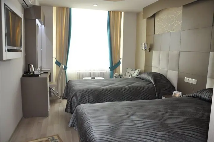 Мерсин: Ayseli Otel