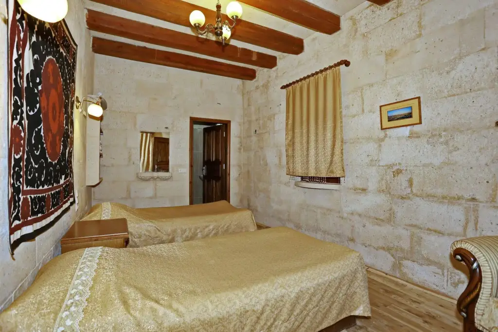 Учисар: Anatolia Raymonde Cave House