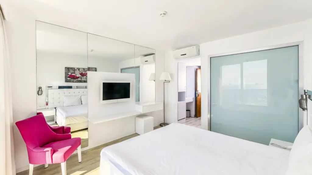 Le Bleu Hotel & Resort — фото 1