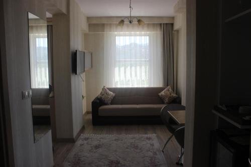 Доганчи: Bal Hotel