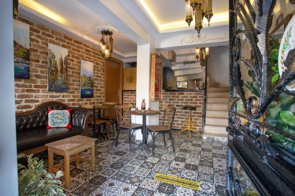 Sofia Corner Hotel — фото 1