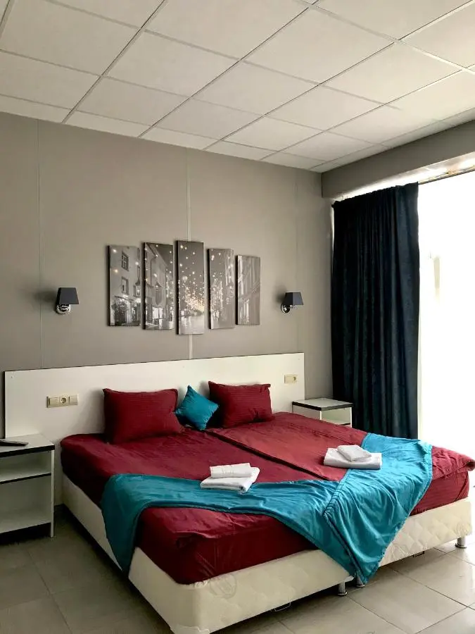 Nadevitsy: Hotel Globus