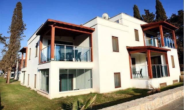 Акьярлар: Parilti Beach & Apartments