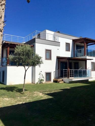 Акьярлар: Parilti Beach & Apartments
