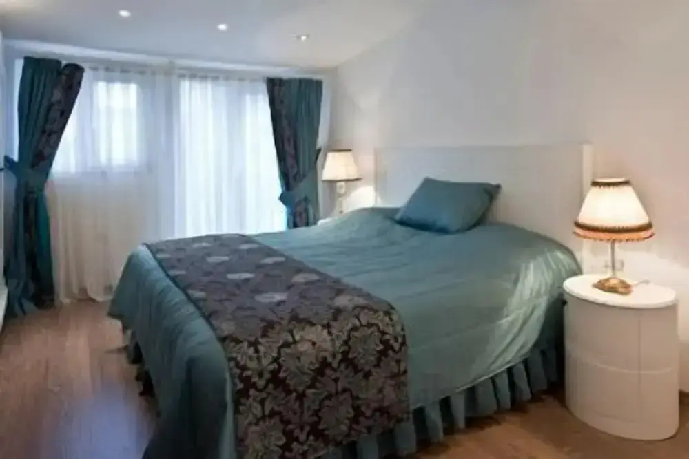 Стамбул: Ascot House