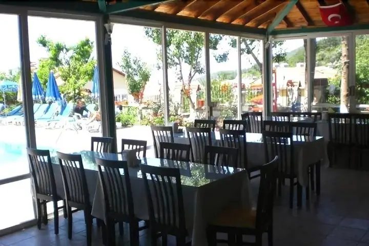 carousel image 3