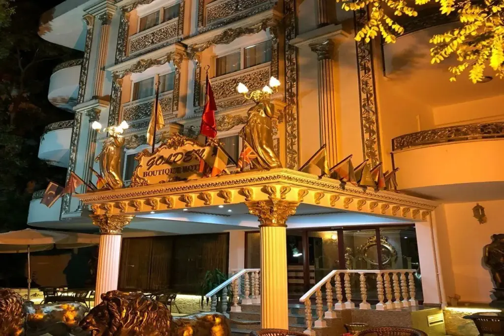 Golden Boutique Hotel — фото 1