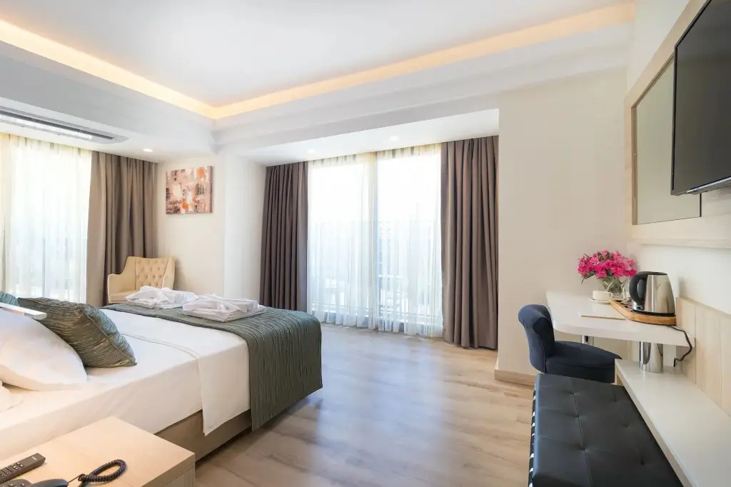 Турунч: Kavala Hotel
