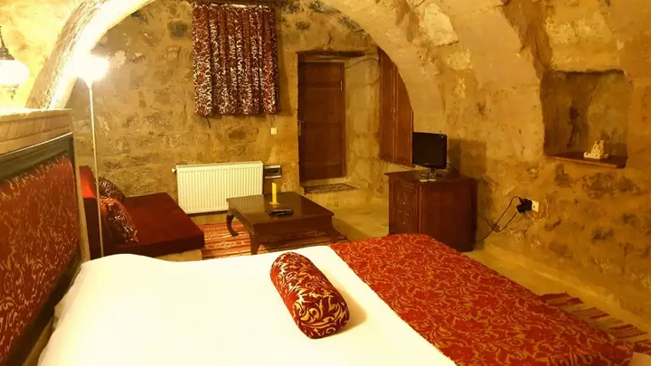 Аккой: Monte Cappa Cave House