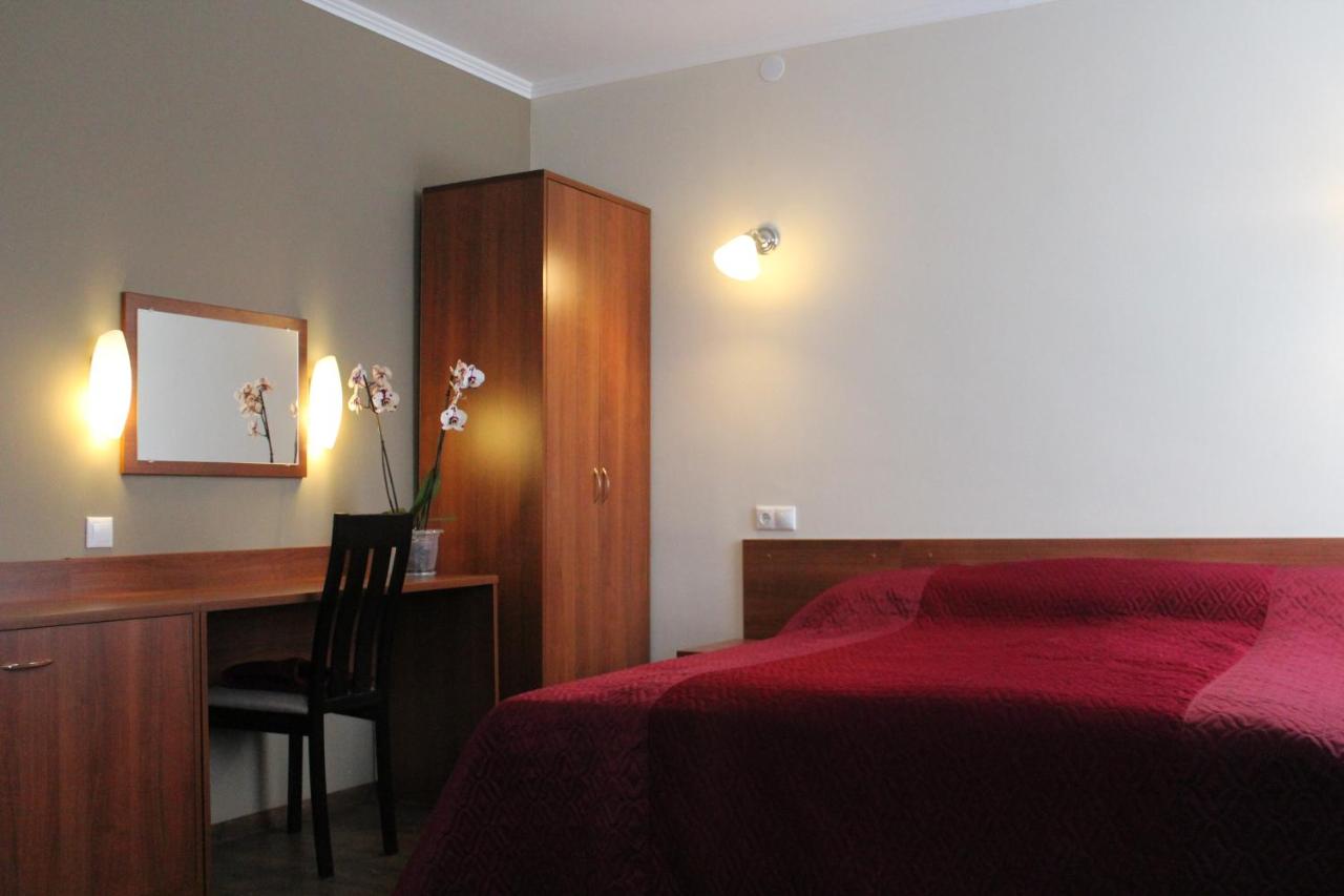 Паша: Yubileynaya Motel