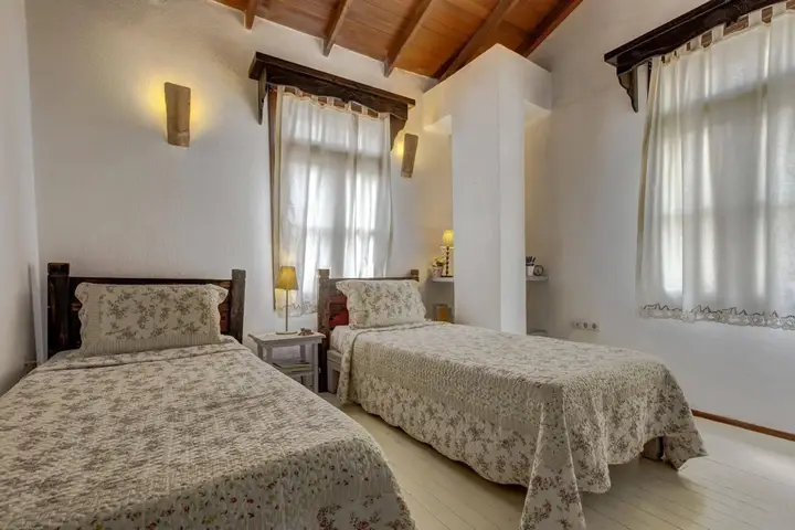 Чешме: Sardunaki Konak Hotel
