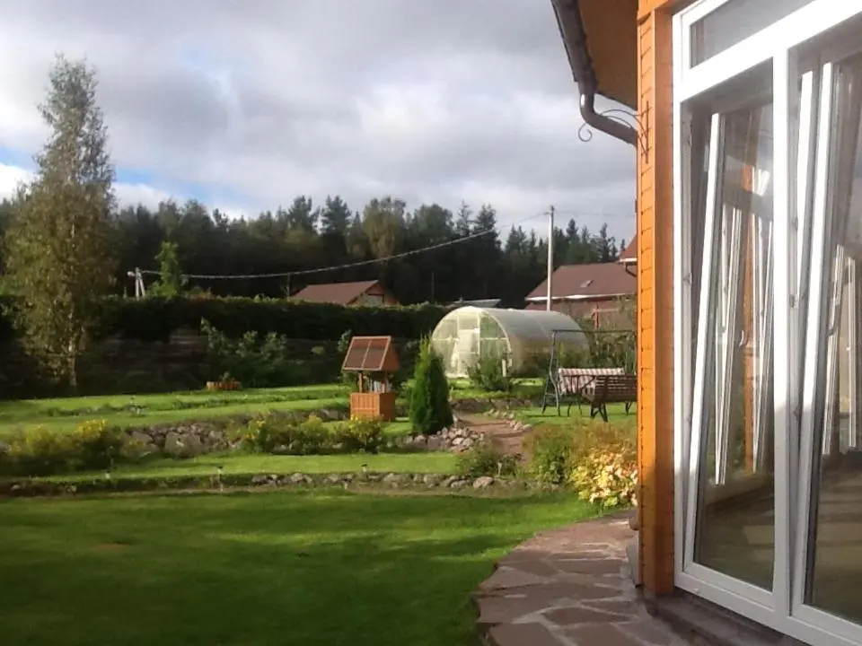 Ольховка: Holiday home Priozerie