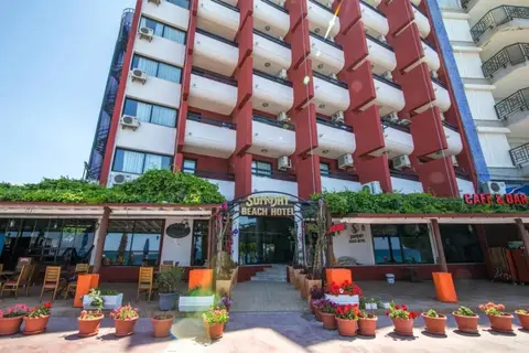 Sunday Beach Hotel — фото 1