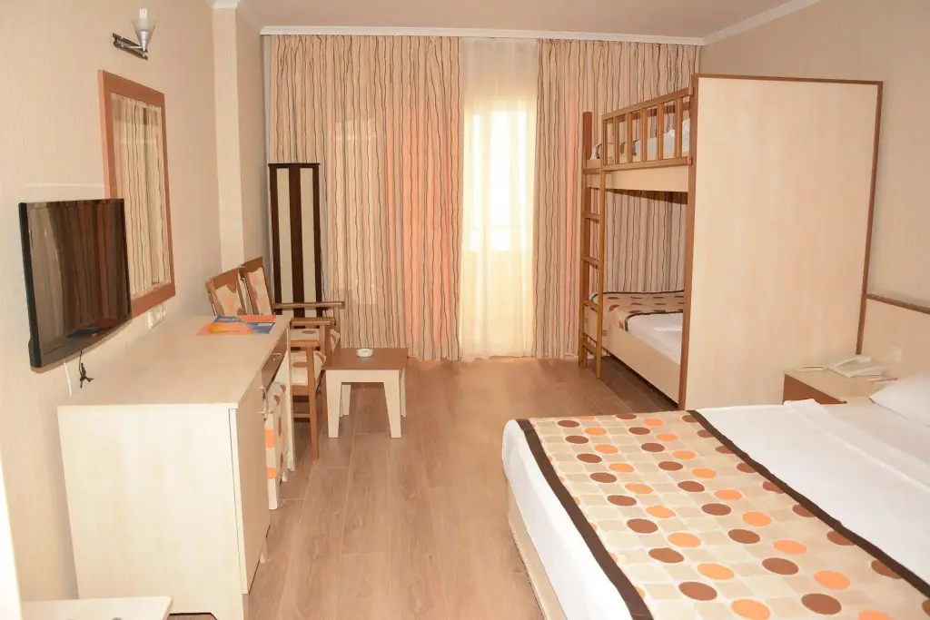 Окурджалар: Calido Sol Hotel