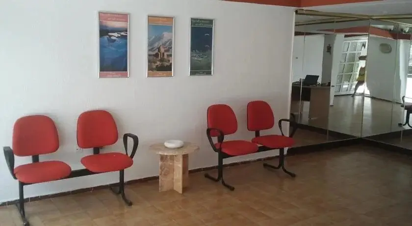Бурхание: Hotel Konak Lale