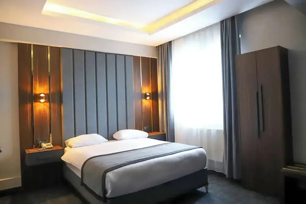 Агри: Cenas Otel