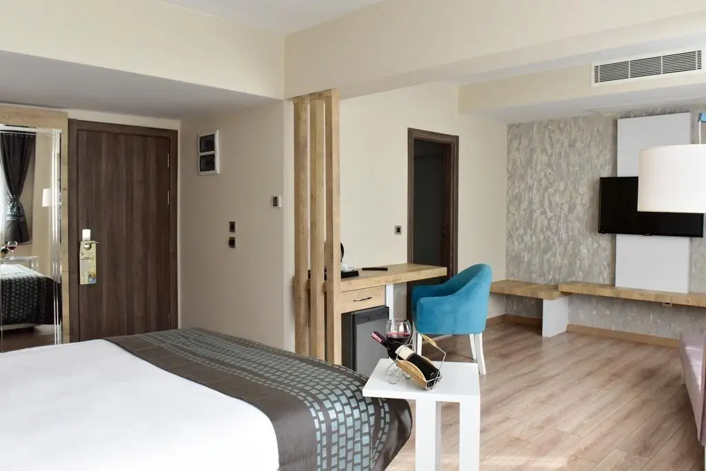 Усак: Otel Ağaoğlu