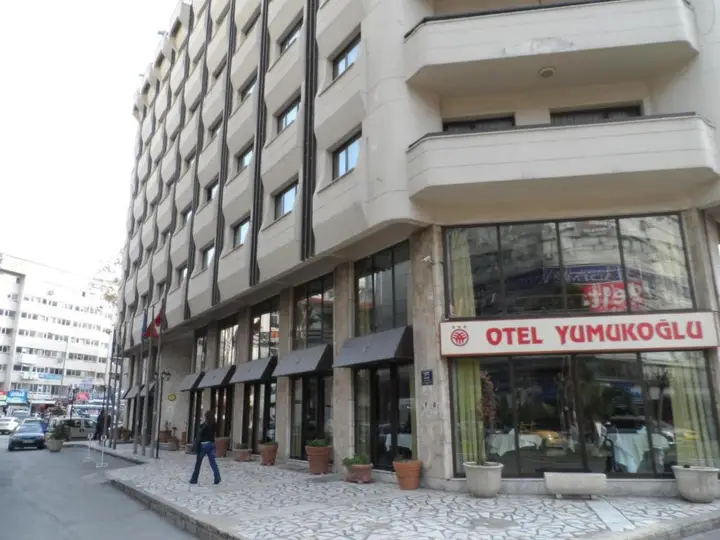 Измир: Hotel Yumukoglu