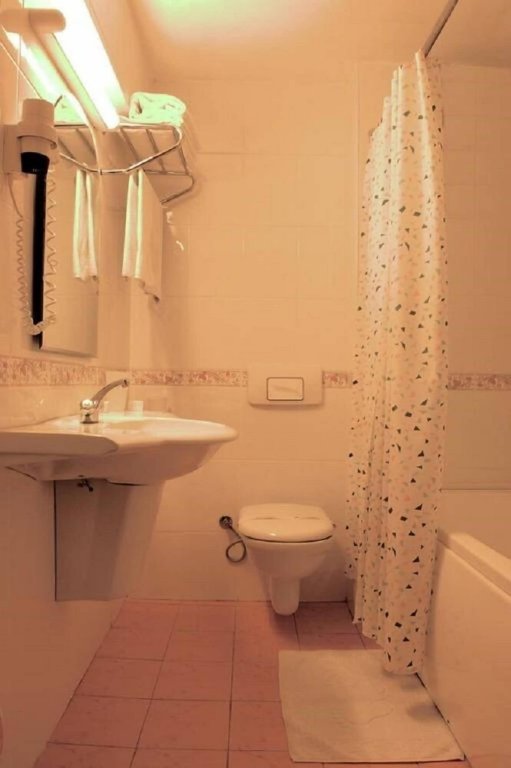 Измир: Hotel Yumukoglu