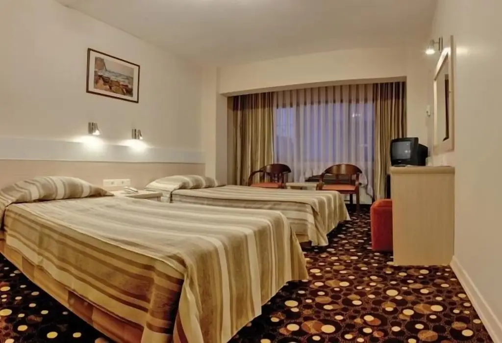 Измир: Hotel Yumukoglu