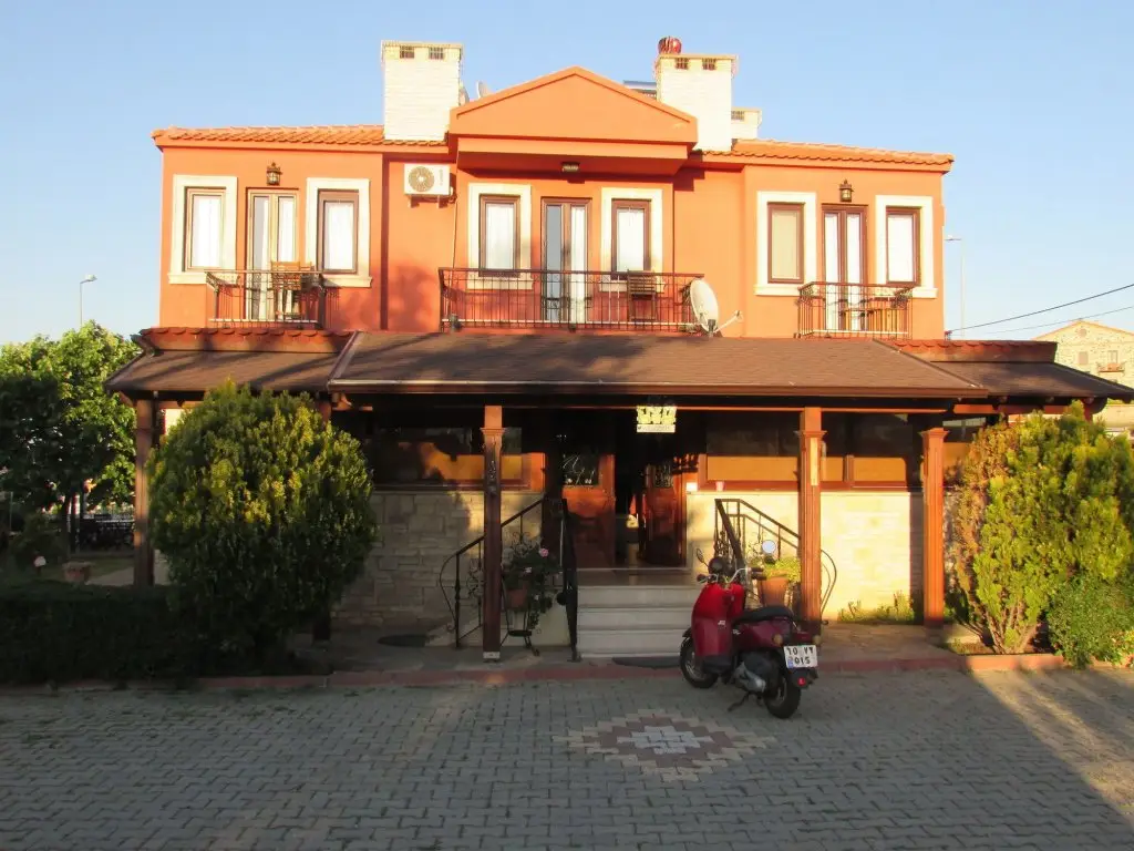 Айвалык: Hotel Alya