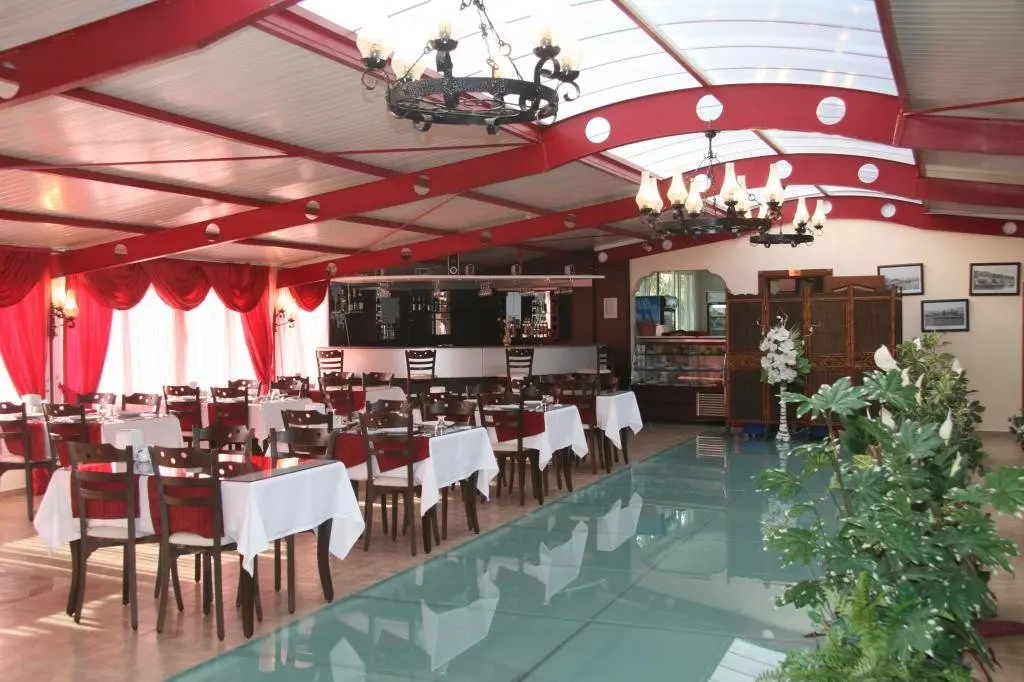 Измир: Konak Saray Hotel