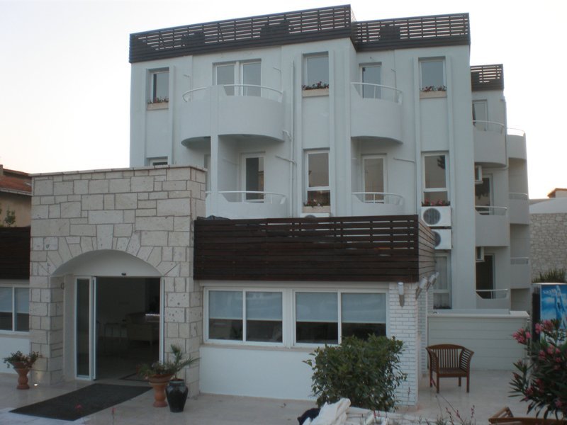 Чешме: Hotel Yeni