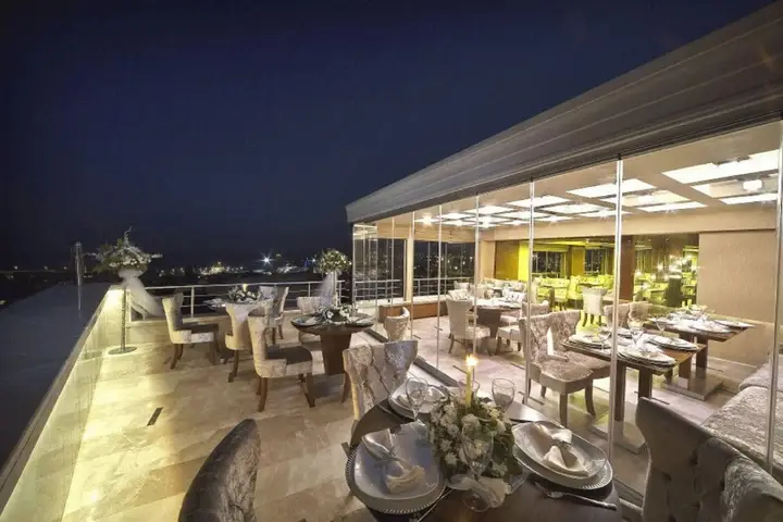 Стамбул: Royce Hotel