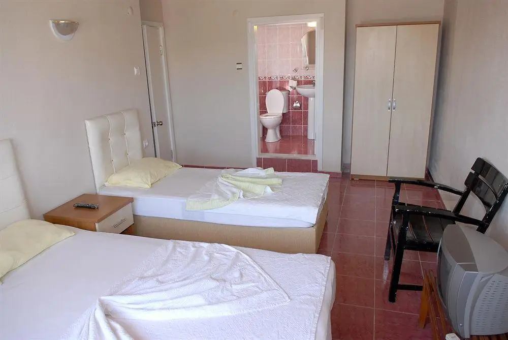 Чешме: neşe otel