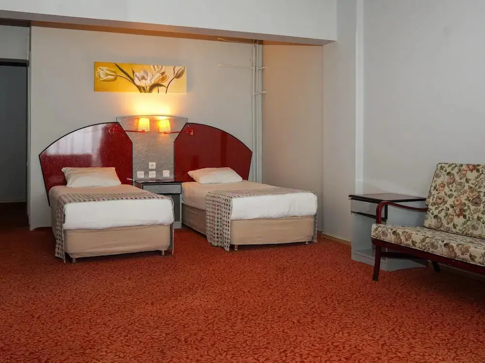 Бандырма: Hotel Eken