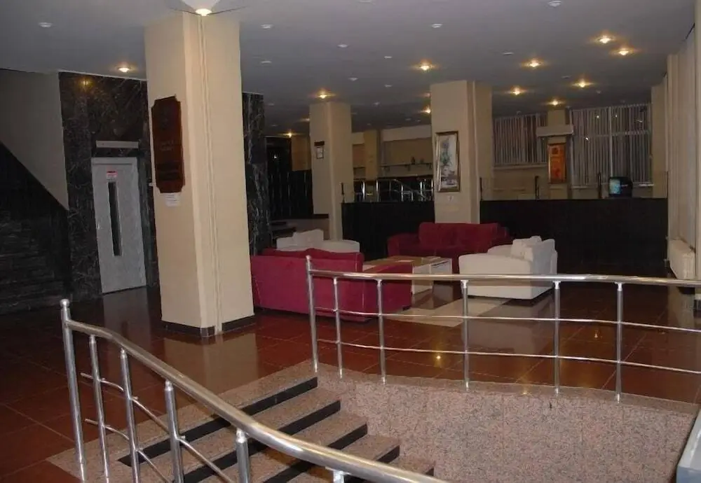 Бандырма: Hotel Eken