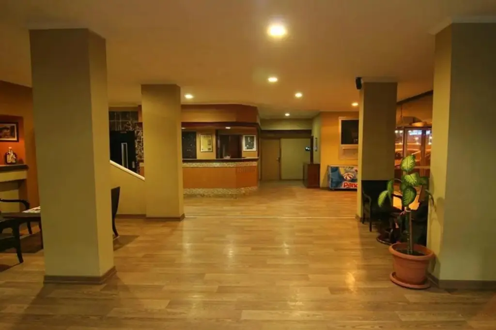 Трабзон: Mora Hotel