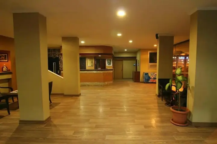 Трабзон: Mora Hotel