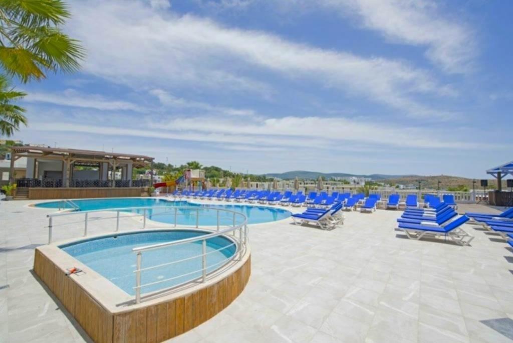 Peda Hotels Gumbet Holiday Beach — фото 1