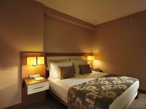 Yasmak Comfort Hotel — фото 1