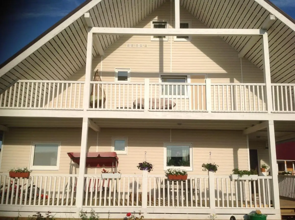 Mukhovitsy: Homestay Elena in Sergiyevskoye